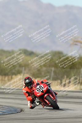 media/Dec-01-2025-Moto Forza (Mon) [[2daa91e15f]]/1-Advanced Group/Session 3 (Turn 3)/